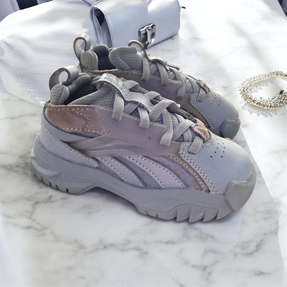 Cardi b club c v2 shoes - Picture 4 of 7